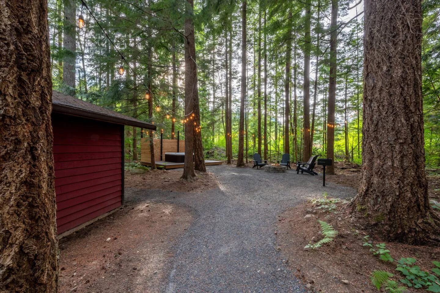 The Red Cabin — photo 36